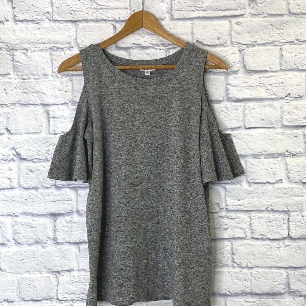 BB Dakota Women's size Small Cold Shoulder T Shirt Top Stretch Knit Gray